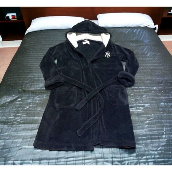 Victoria’s Secret Black Hooded Fleece Robe Women’s Size Small Sherpa Lined Hood - Picture 1 of 7